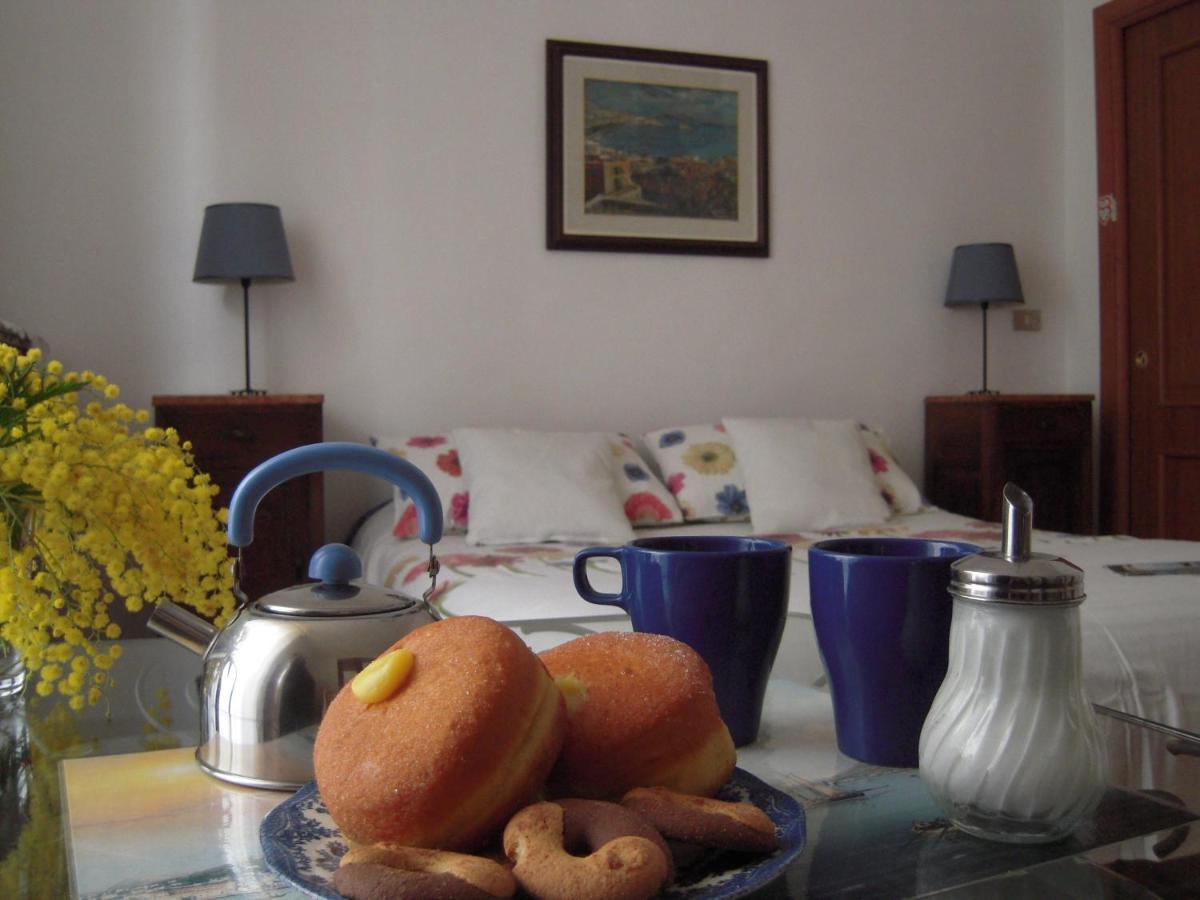 B&B Sant'Elmo Napels Buitenkant foto